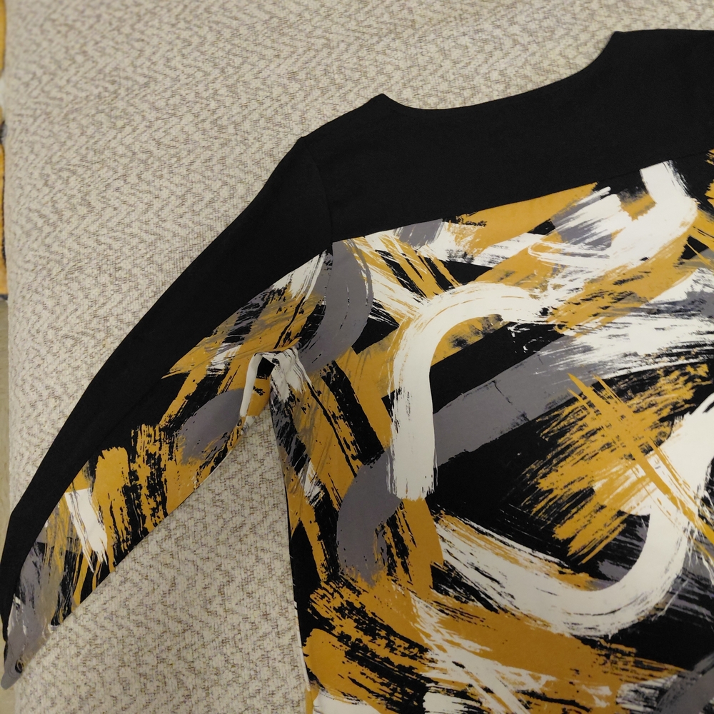 Susan Graver|Style Weekend Comfy Multi Color Abstract Top Size L - Picture 3 of 5